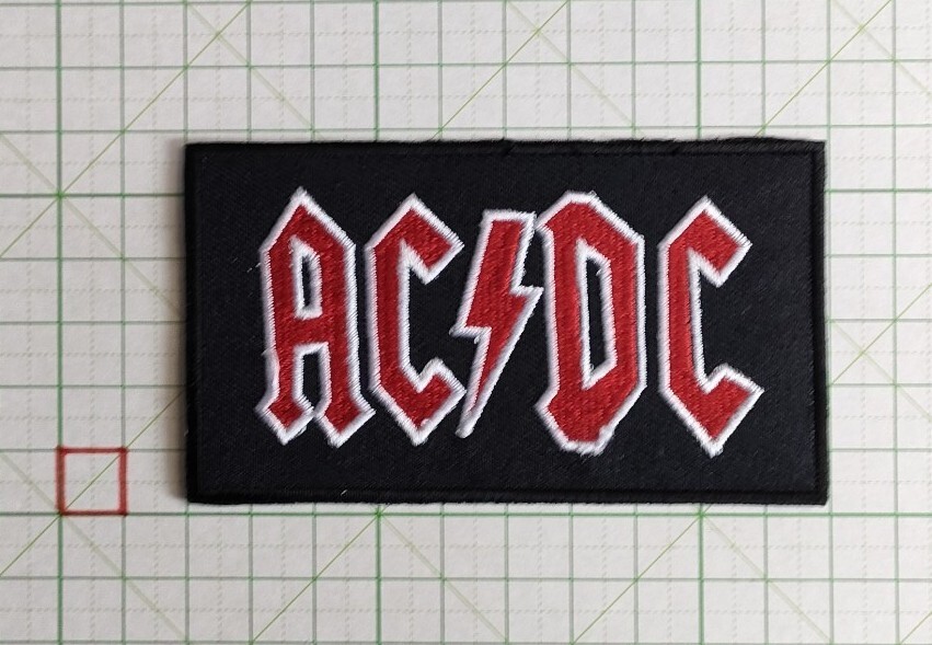 // *◆ ACDCワッペンロゴロックンロールR&Rバンド 黒◆ アイロン接着OK拍卖