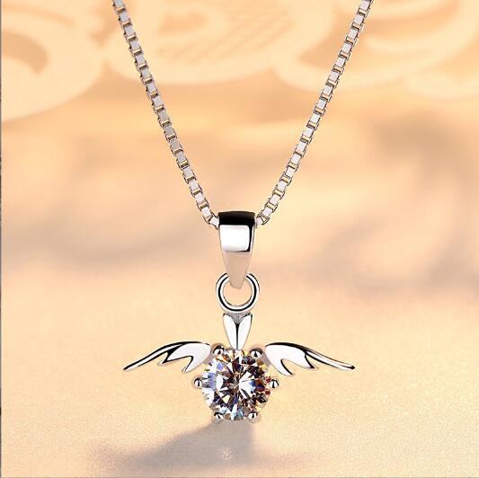 新品 シルバー925 ネックレス 翼 CZダイヤモンドペンダント 2ct プラチナ仕上拍卖