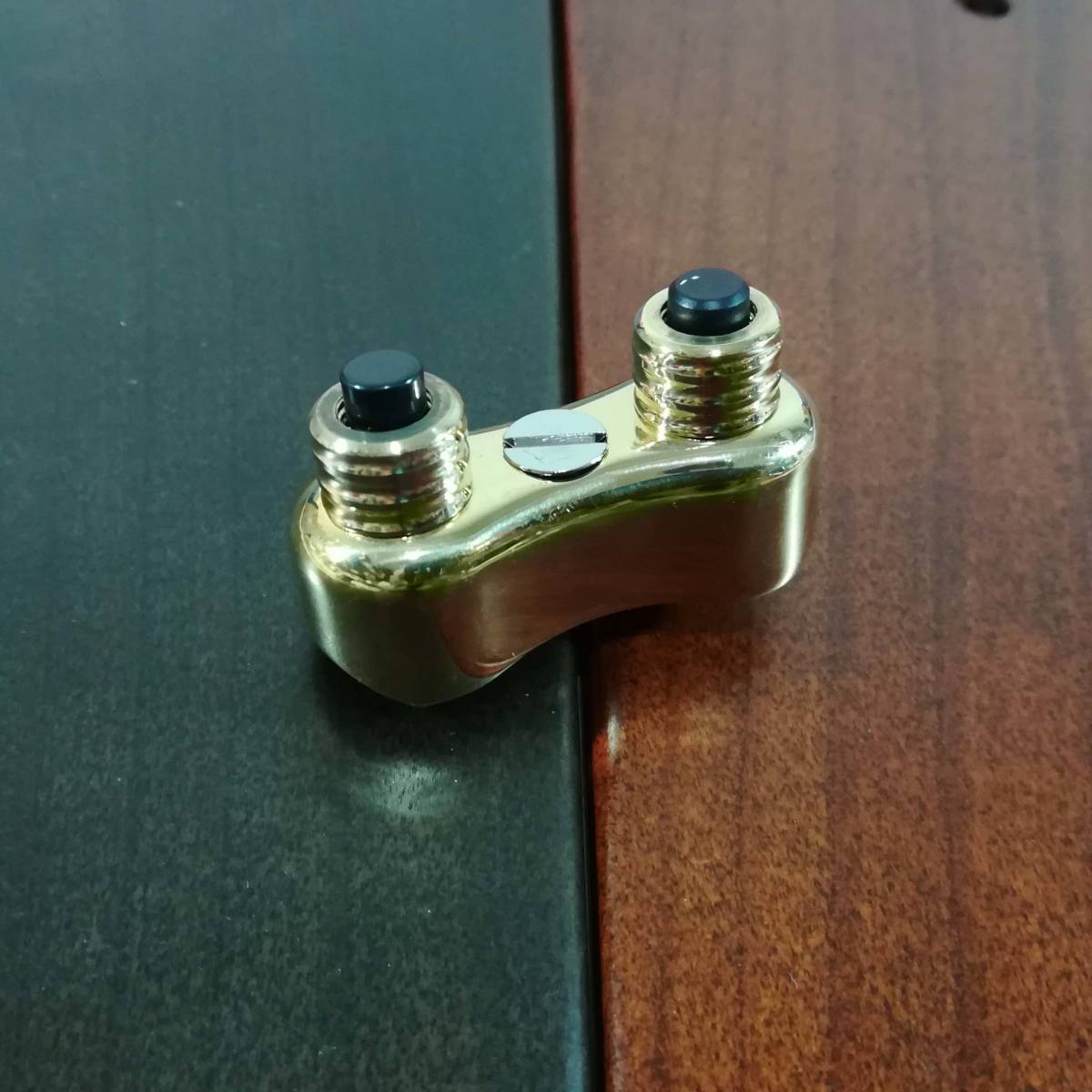 ミニスイッチ 真鍮 プッシュスイッチ 2連 sr カフェレーサー バガー ハーレー チョッパー ボバー 3拍卖