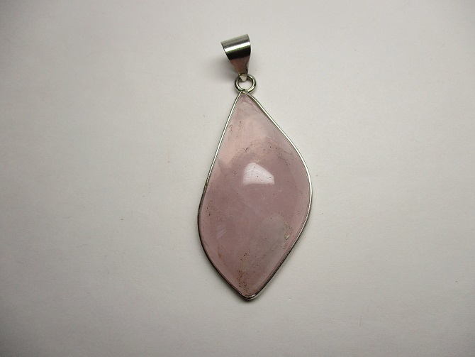(667) ローズ・クオーツ 特大 13.4g ペンダント拍卖