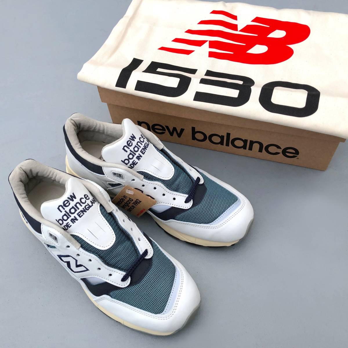 UK製 M1500 30周年限定モデル NEW BALANCE M1530OGG US9.5D 27.5cm ホワイト×ネイビー×グレー 新品 イギリス英国製 白/紺拍卖