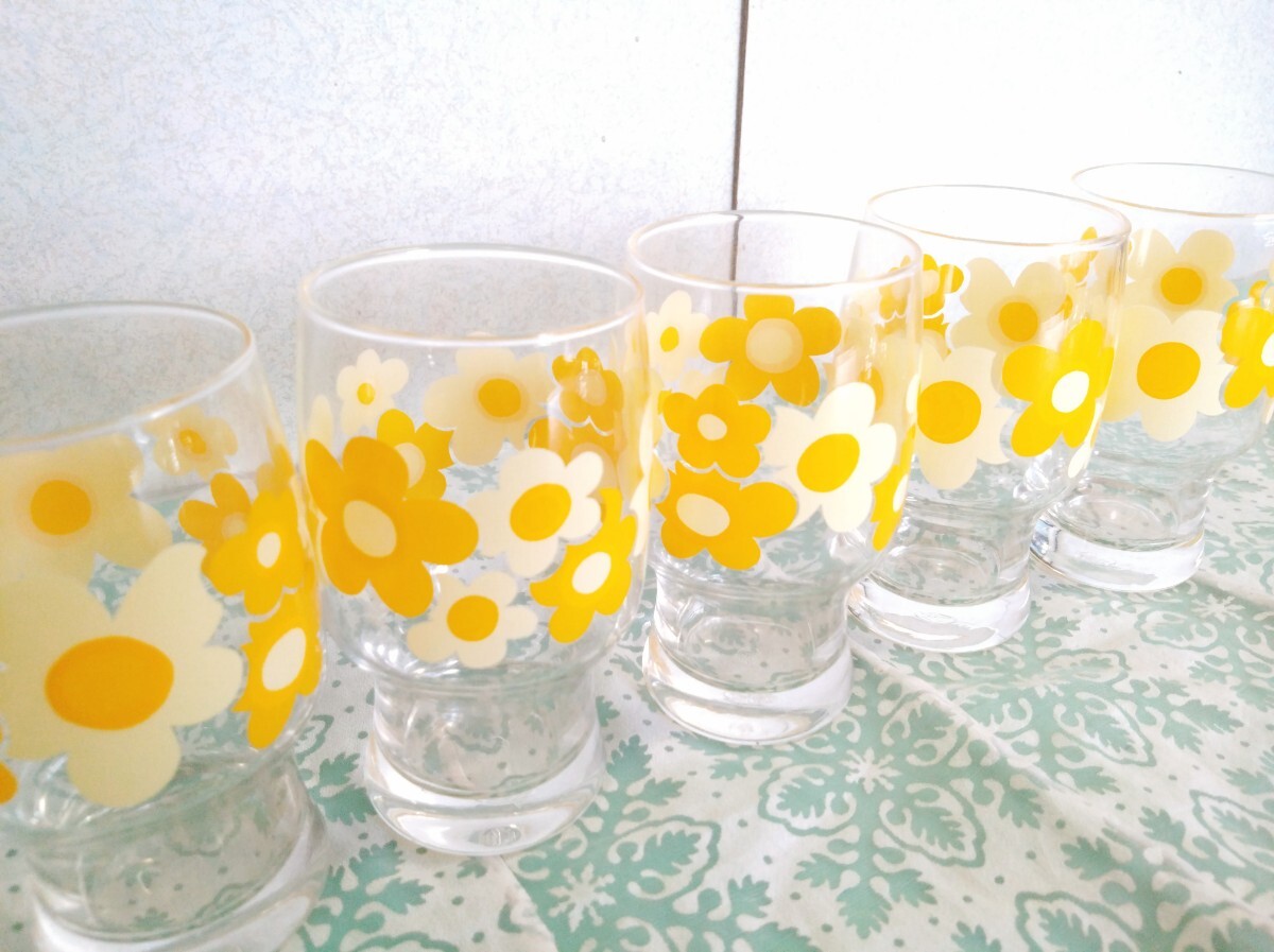 ● 昭和 レトロ ポップ 雑貨 佐々木硝子 イエロー/クリーム フラワー 花柄 タンブラー グラス 黄色 5客セット ヴィンテージ ③拍卖