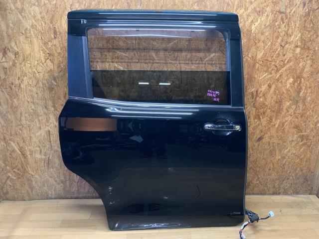 エスクァイア DBA-ZRR85G 右RドアASSY 67003-28650拍卖