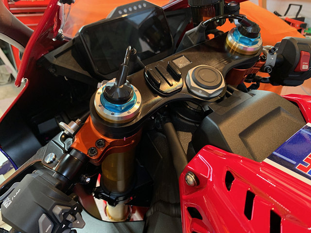 CBR1000RR-R 20- レーシングハンドル タイプA Φ50 10° オレンジ スーパーナウ拍卖