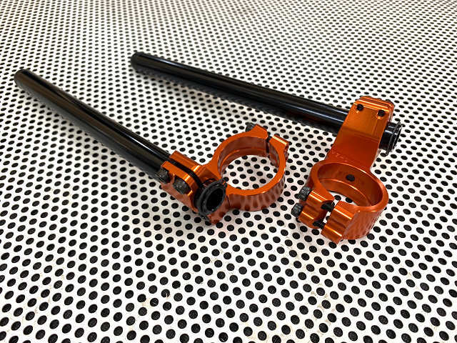 CBR600RR 07- レーシングハンドル タイプB 黒 スーパーナウ拍卖