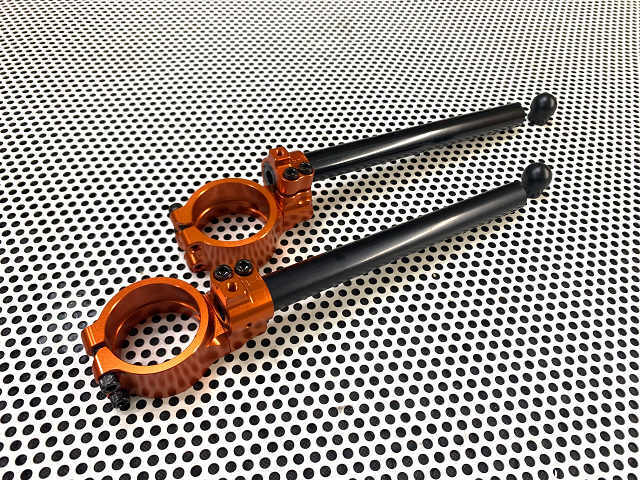 レーシングハンドル タイプC Φ52 オプション ハンドルバー L=260 40UP 6° 黒 スーパーナウ拍卖