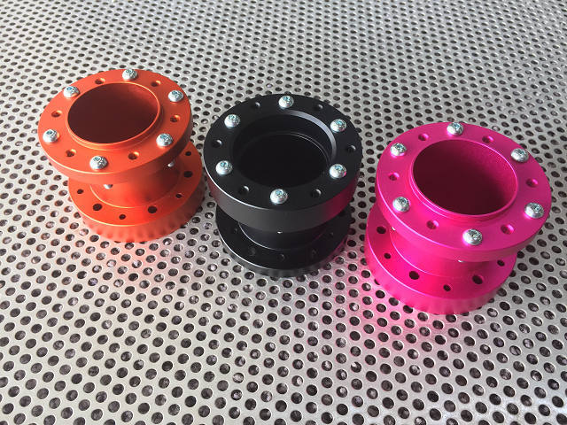 ステアリング延長ボス 70ミリ モモ・ナルディ 黒(ショット) スーパーナウ拍卖