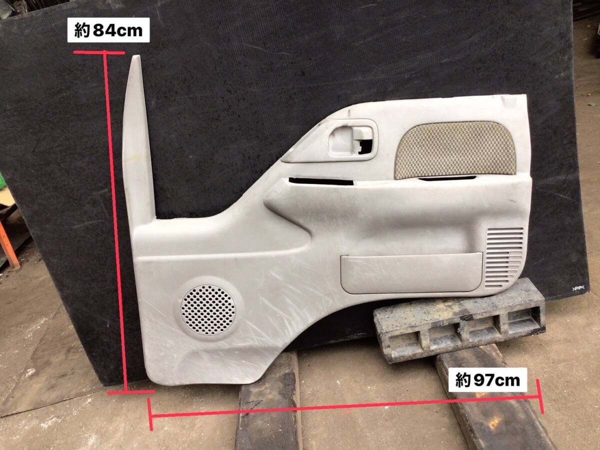 いすゞ エルフ カスタム ドア 内張り 運転席側 キズ汚れあり B 24911 ④ 即日発送可 ヤフオク 101×87×15拍卖