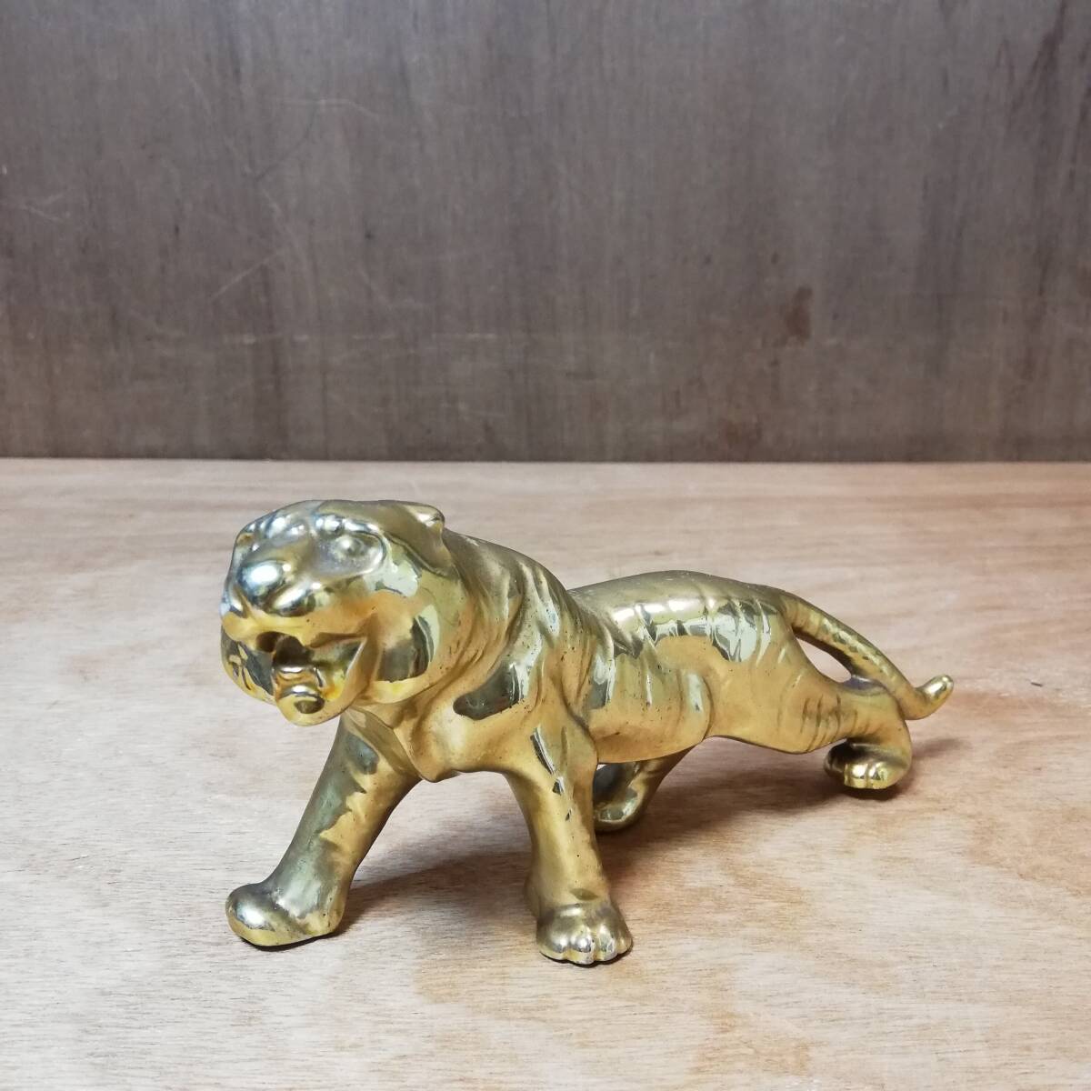 磁器製 金の寅 全長19cm インテリア オブジェ拍卖