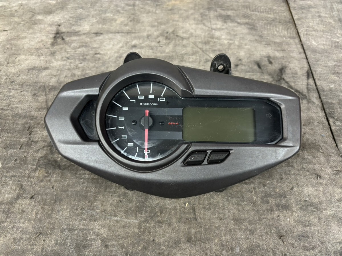 ヤマハ シグナスX SED8J スピードメーター 実働車から取り外し 「11161k」 デジタルメーター YAMAHA 純正 部品 パーツ拍卖
