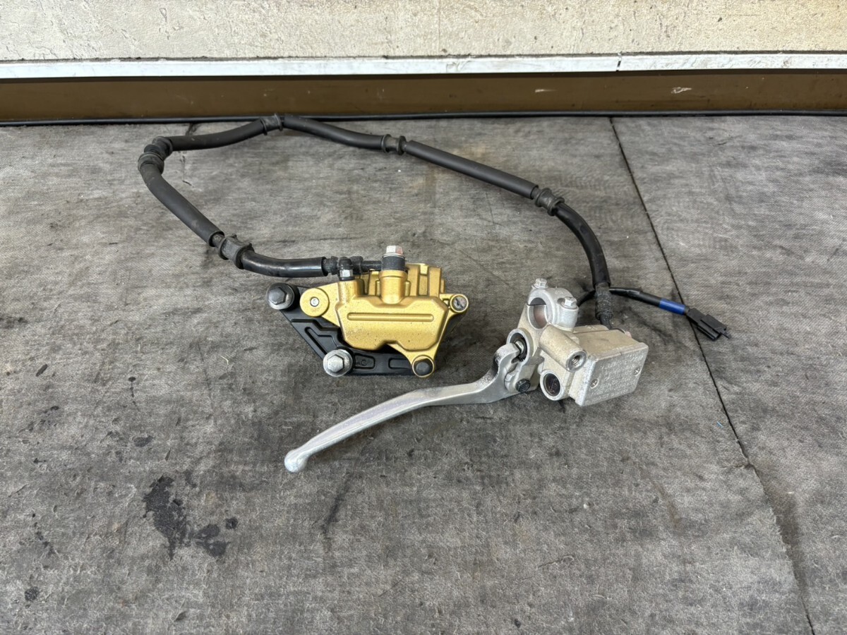 ヤマハ シグナスX SED8J フロントブレーキ マスターシリンダー キャリパー ブレーキセンサー YAMAHA 純正 部品 パーツ拍卖