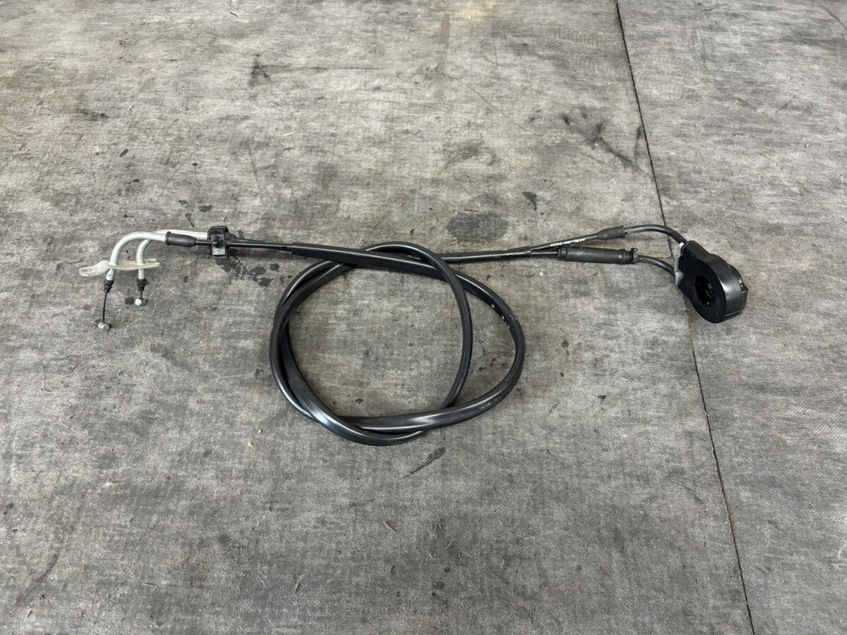 ヤマハ シグナスX SED8J アクセルワイヤー ホルダー 動作ok ハンドル 右 YAMAHA 純正 部品 パーツ拍卖