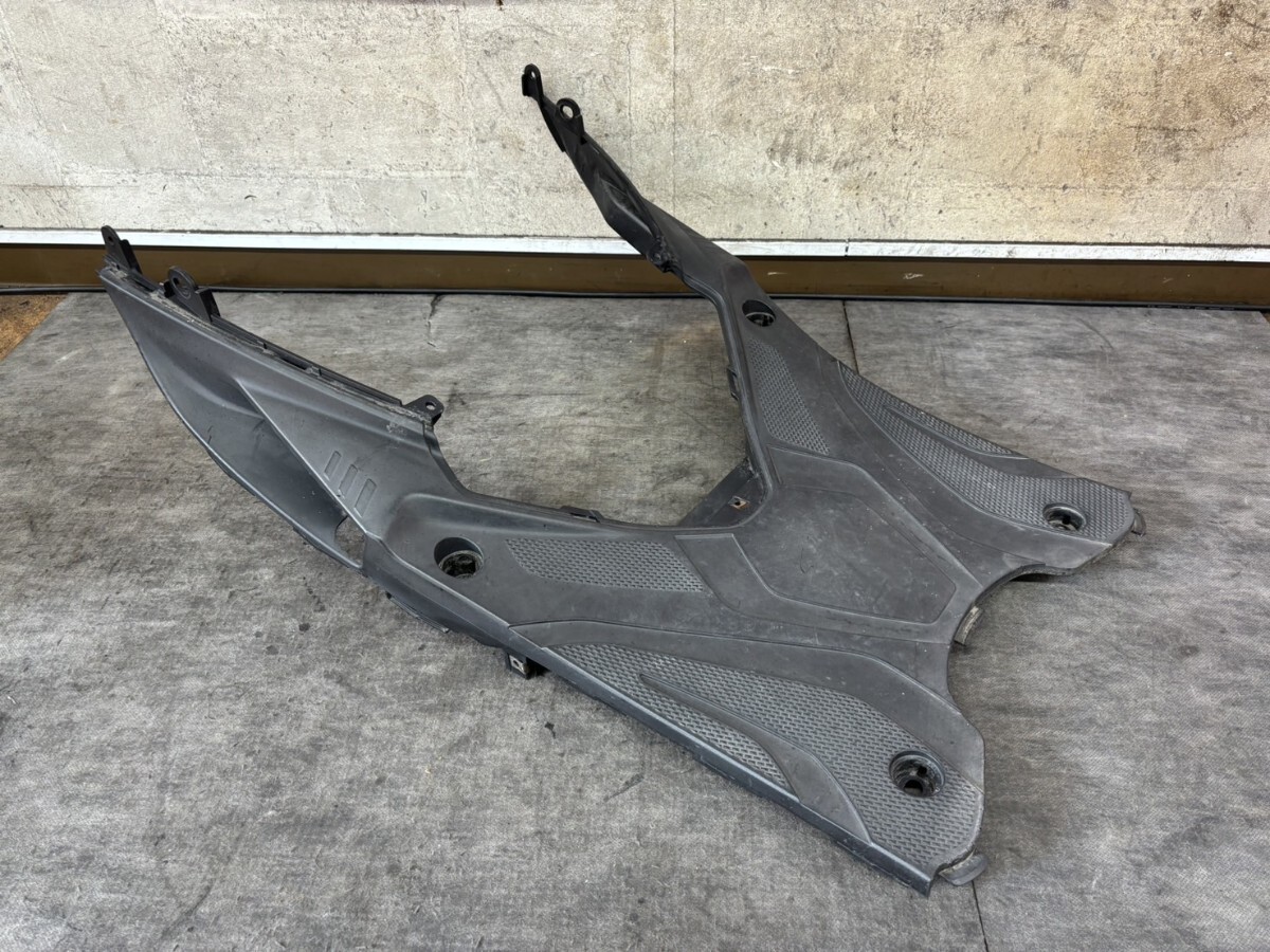 ヤマハ シグナスX SED8J メインステップ 2UB-F7481 床 フロア インナーカウル YAMAHA 純正 部品 パーツ拍卖