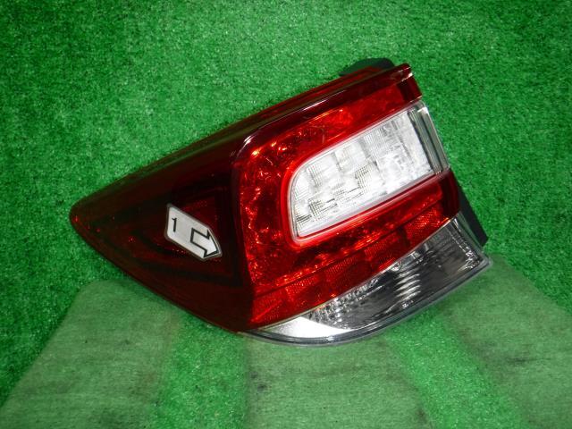 インプレッサ DBA-GK6 左テールランプ FB20C 84912FL110拍卖