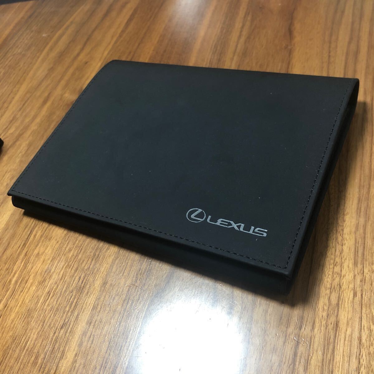 レクサス 車検証 入れ 整備 取扱説明書 ケース LEXUS 小物入れ レザー 自賠責 リサイクル券 車庫証明 入れ カバー 取説 黒拍卖