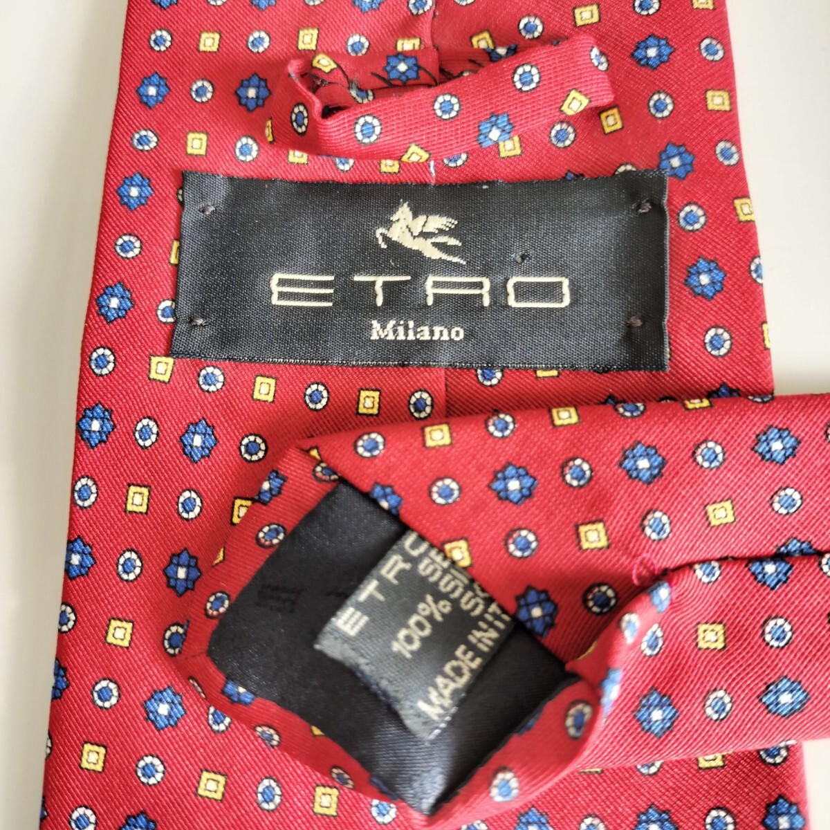 エトロ(ETRO)赤青黄色ミニ花弁ネクタイ拍卖