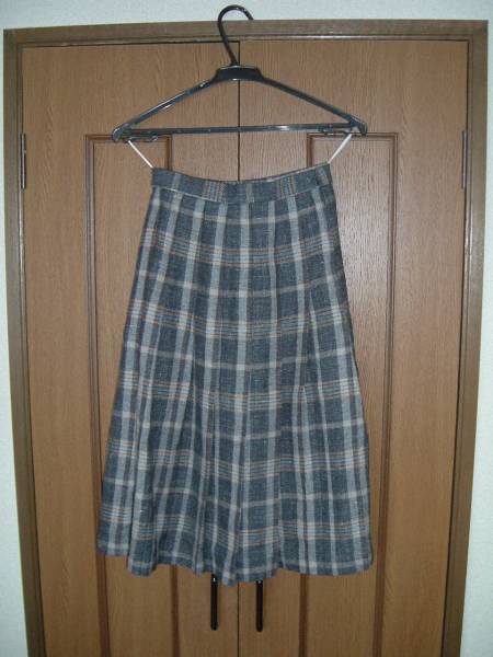 東京スタイル グレー系チェック プリーツスカート W63拍卖