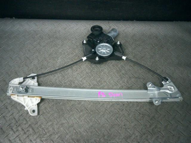 ヤリス 5BA-KSP210 右 フロント ドア レギュレター モーター 85710-K0070 動作OK拍卖