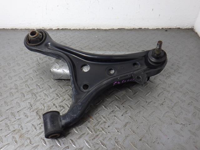 iQ NGJ10 右Fロアアーム 48068-79015拍卖