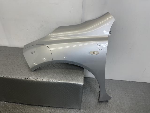 マーチ AK12 左 フロント フェンダー パネル 63101-AX035 KY0拍卖