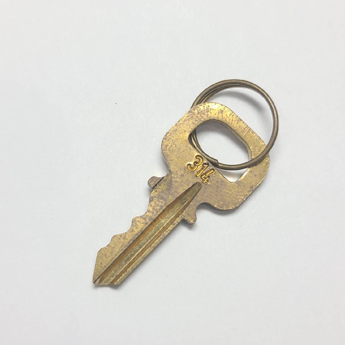 ルイヴィトン LOUIS VUITTON パドロック 南京錠 314 鍵 キー 鍵のみ ゴールド/LT314110拍卖