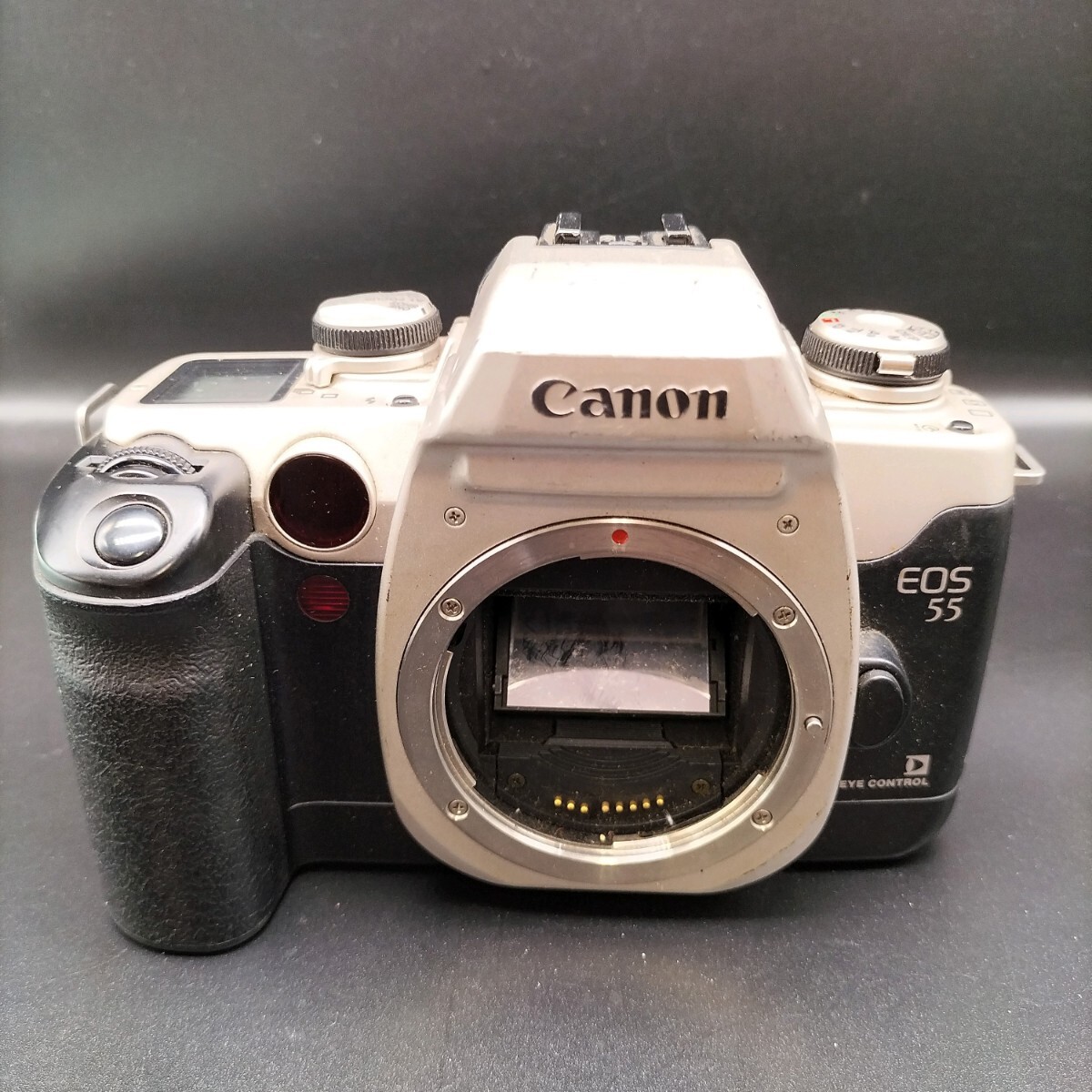 ジャンク  EOS CANON 55 ボディ キヤノン シルバー 現状品 未整備 動作未確認 一眼レフカメラ拍卖