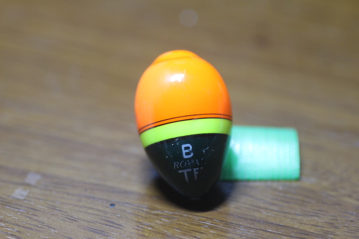 ☆釣研 ☆ B ROYAL サイズ 24.1mm・ 37.7mm・ 11g拍卖