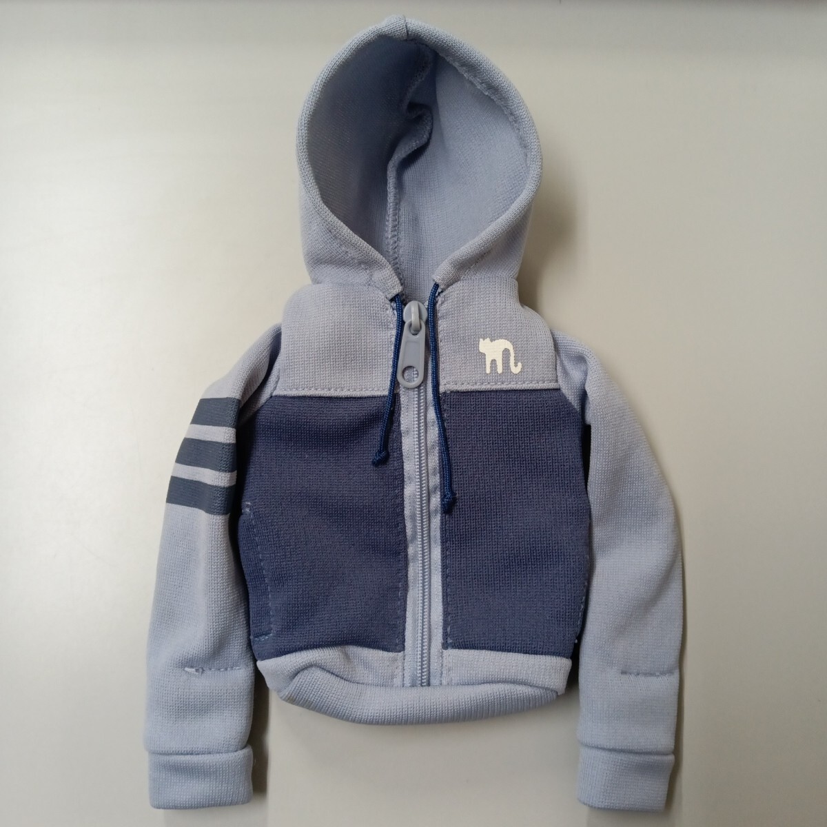 ★【中古品】ジップアップパーカー風の小物入れ拍卖