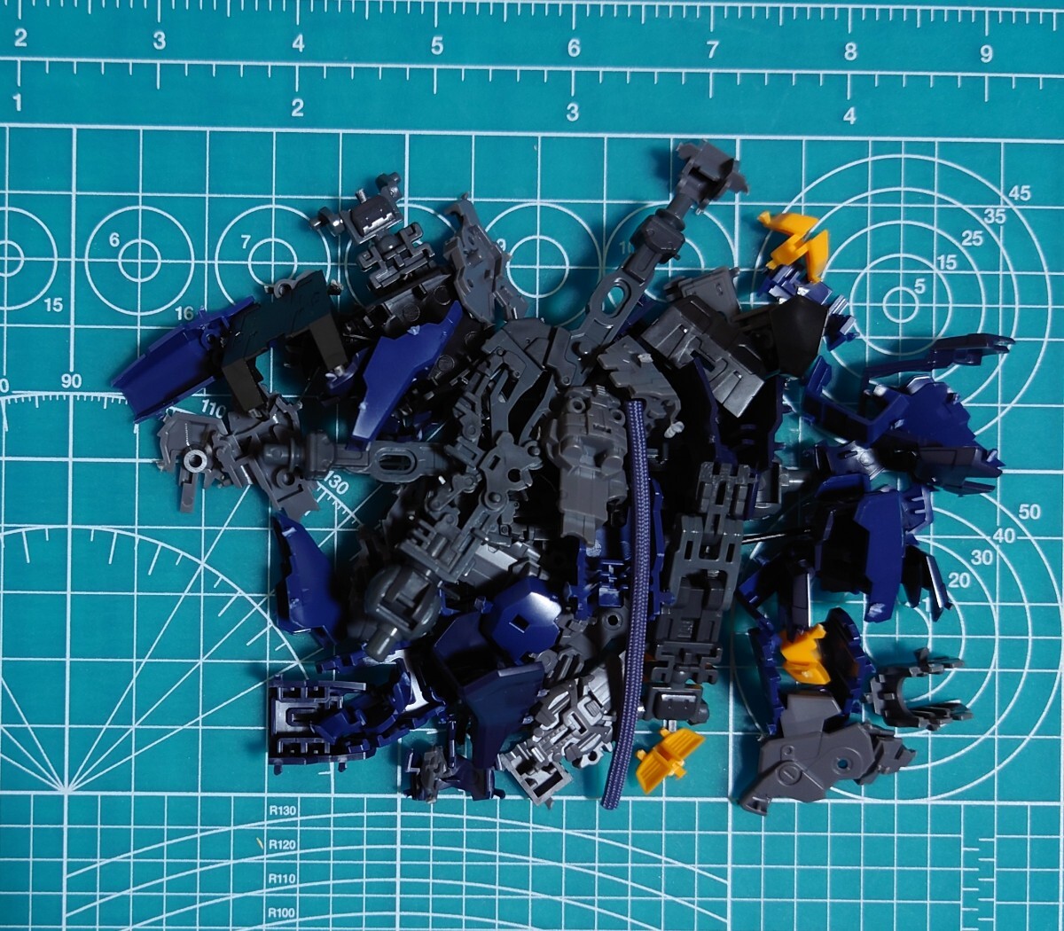 RG ガンダムMK-2 ティターンズ 脚部拍卖