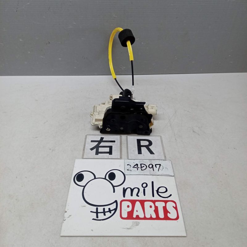 4FAUKS アウディA6 純正 右リアドアロックソレノイド 2Z5-14-2/24D97*同梱不可拍卖
