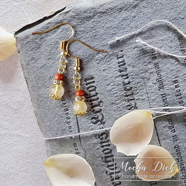 ルチルクォーツとゴールドストーンのプチピアス拍卖