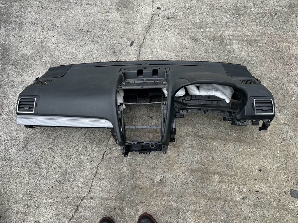 スバル レヴォーグ VMG 純正 ダッシュボード VM4拍卖