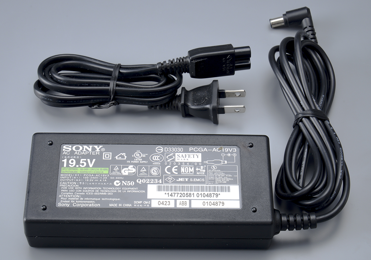 SONY AC ADAPTER 19,5V拍卖