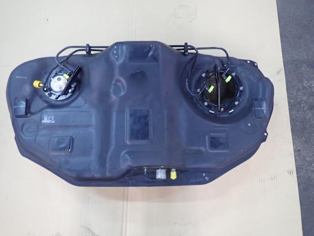 XV DBA-GP7 フューエルタンク H6Q 42012FJ011拍卖