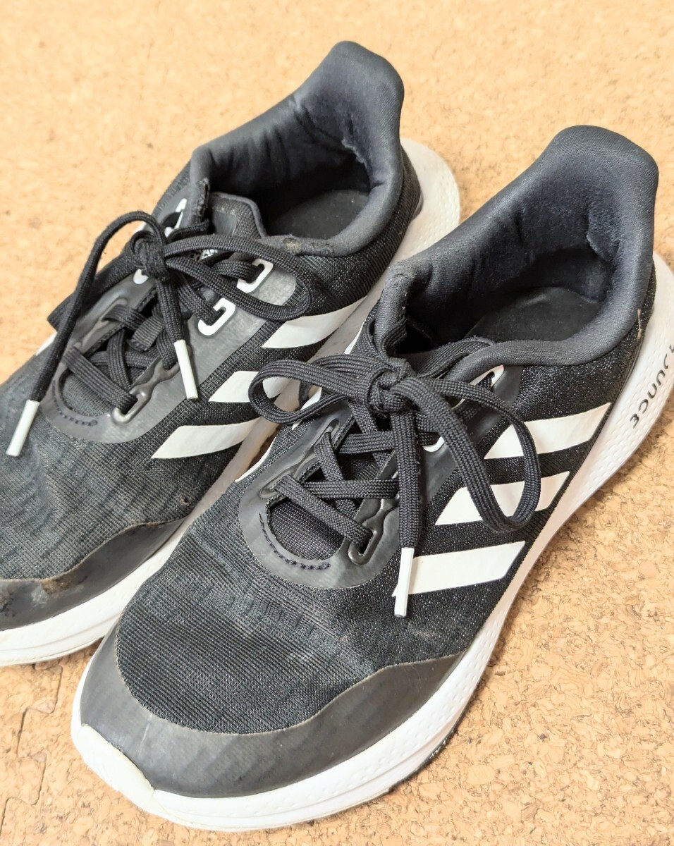 中古 adidas アディダス 22.5cm 黒 キッズ ブラック スニーカー拍卖