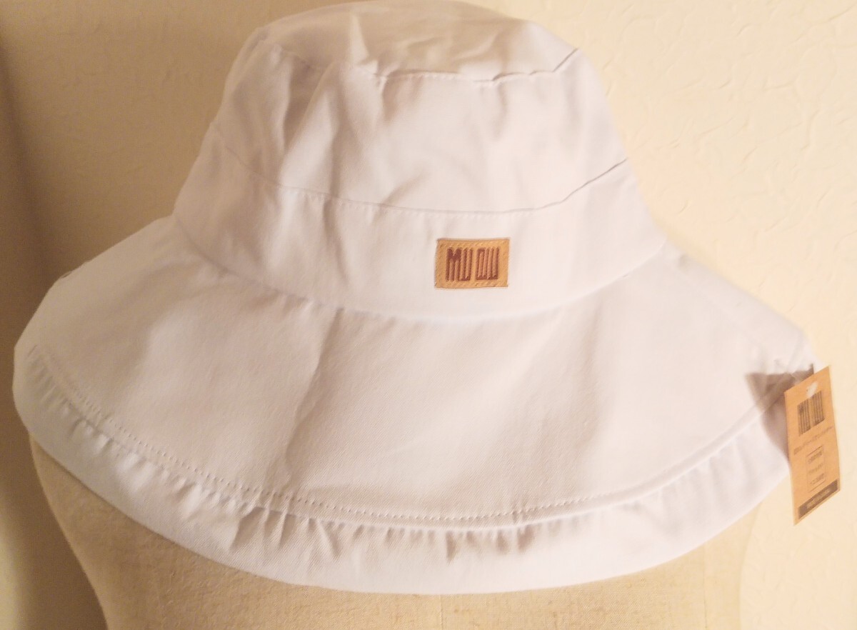 即決☆未使用☆ツバ広め☆MUQIU ホワイト レディース バケットハット ホワイト 白 57センチ M位 綿100%拍卖