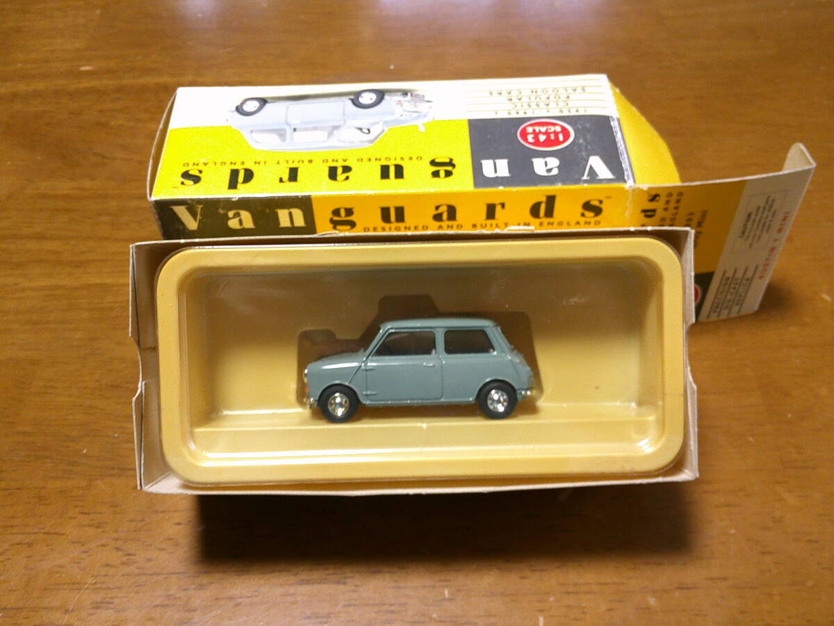 コーギー ・ヴァンガーズ 1/43 「 オースティン 7 ミニ 」 グレイ ・送料 500円(レターパック発送)拍卖