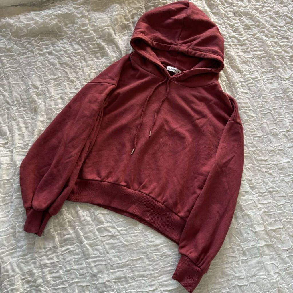 BROWNY ブラウニー 短丈 ぽわん袖 長袖 パーカー フーディ バーガンディ ★1000拍卖