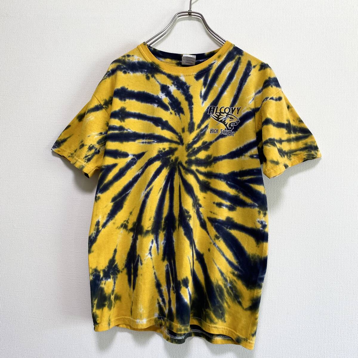 アメリカ古着 Alcovy High School 半袖 Tシャツ タイダイ US古着 GILDAN ギルダン Mサイズ 【I1291】拍卖