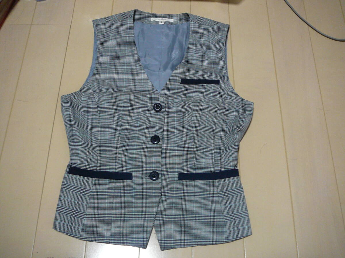 ●送料230円● 中古品 9号 事務ベスト OL制服 コスプレ衣装 ユニフォーム拍卖
