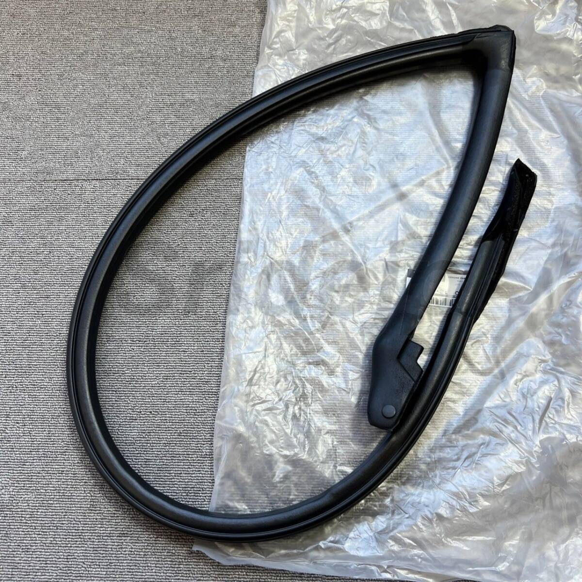 【未使用】日産 RPS13 180SX 純正 ボディー サイド ウェザーストリップ 左 NISSAN Body side weather strip LH拍卖