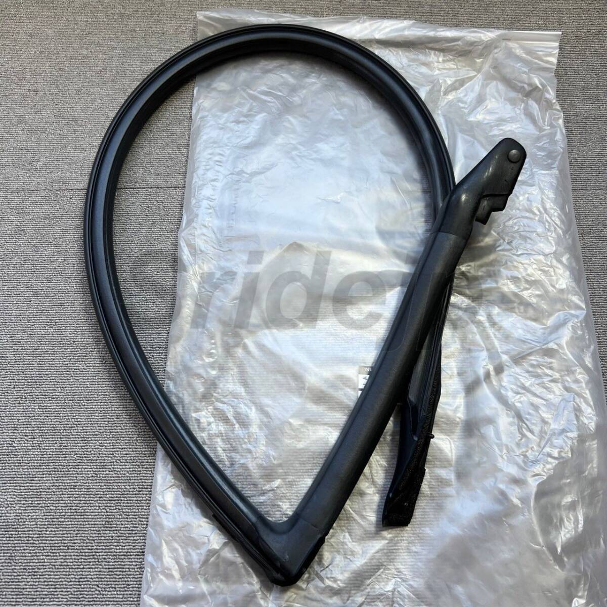 【未使用】日産 RPS13 180SX 純正 サイド ウェザーストリップ ボディー 右 NISSAN Body side weather strip RH拍卖