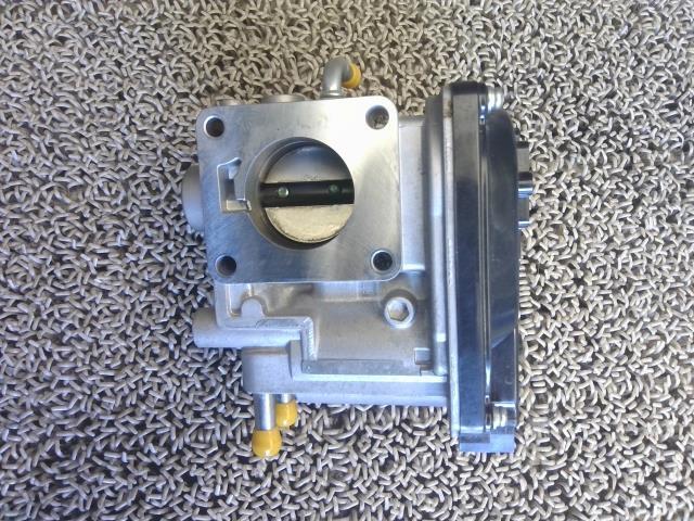 キャロル DBA-HB35S スロットルボディ 1A66-13-640E拍卖
