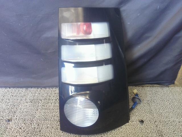 シエンタ DBA-NCP81G (M) 右テールランプ 52-173 81550-52650拍卖