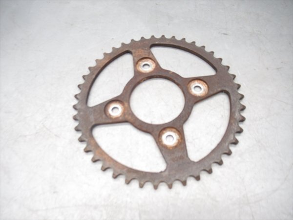 I2R6-0823 ホンダ スーパーカブ50 プロ リアスプロケット ドリブンスプロケット 43丁 【AA04-300~ 4速セル付 動画有】拍卖