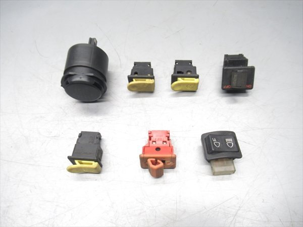 I2R6-0906 ホンダ ジャイロキャノピー 実動 ウインカー リレー スイッチ 【TA03-130~ 4st FIモデル 動画有】拍卖