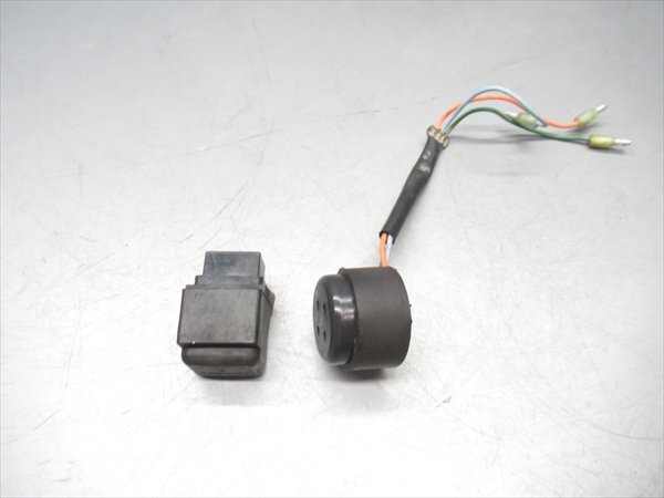 I2R6-0911 ホンダ スーパーカブ50 カスタム 実動 ウインカー スターター リレー 【C50-056~ 4速セル付 動画有】拍卖