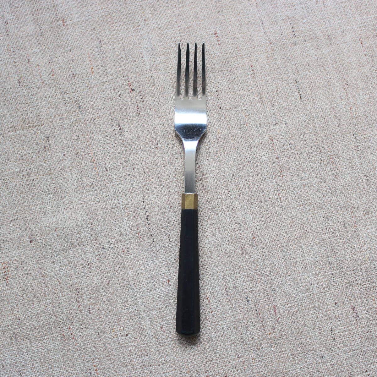 レア 1970s HackmanハックマンNanny Still フィンランド製 ディナーフォーク アラビアFINLAND北欧 カトラリー ヴィンテージ クラフト 真鍮 拍卖