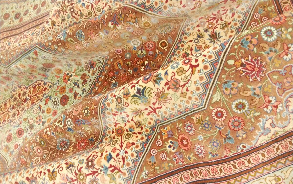 MJ2【オススメ逸品】ペルシャ絨毯 クム シルク ミルメヒディ工房 400万円 手織り 102-152cm 121万ノット ゴルリズ トルコ絨毯 ヘレケ拍卖