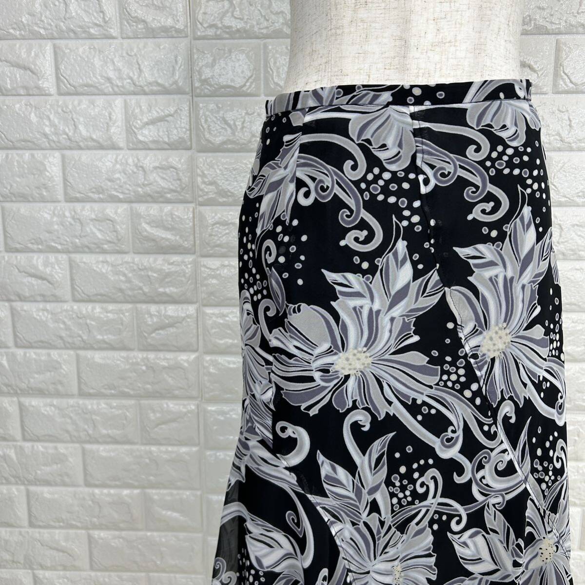 【A1199】 ノーブランド 61-89 花柄スカート レディース アシンメトリー シフォン 黒 アシメ 軽やか フラワー 大人の女 拍卖